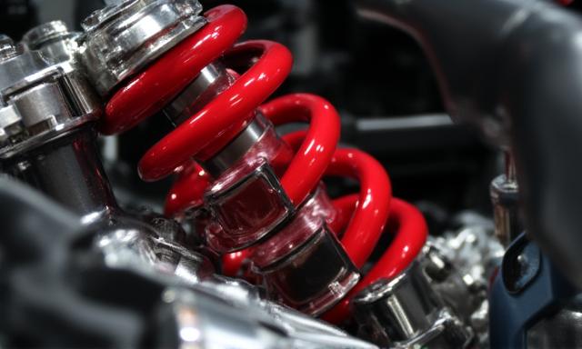 高性能サスペンションパーツのアップ